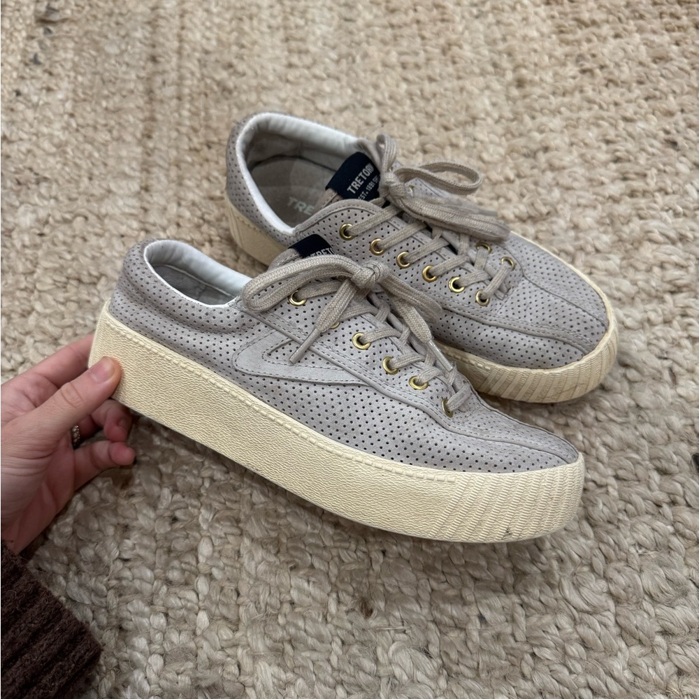 Tretorn Beige Platform Sneakers